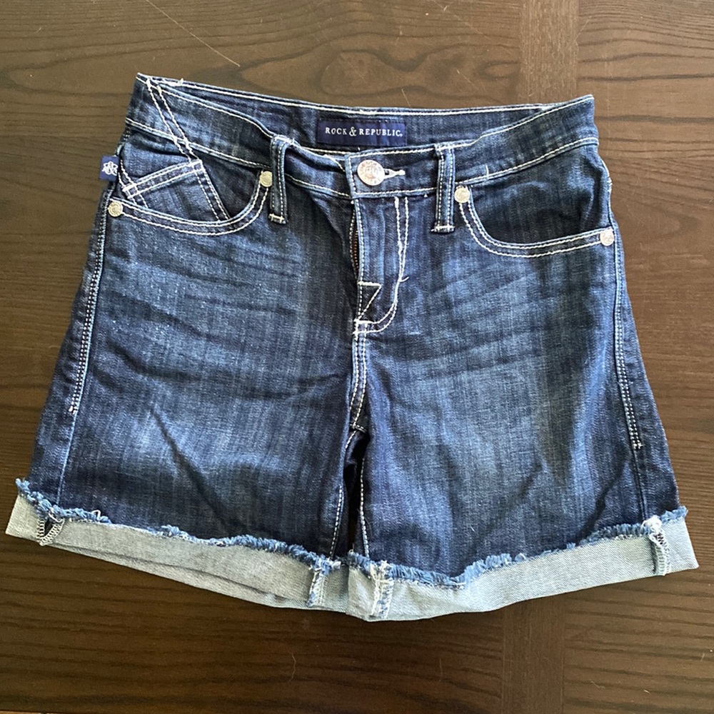 Rock & Republic Dark Wash Jean Short-Size 2